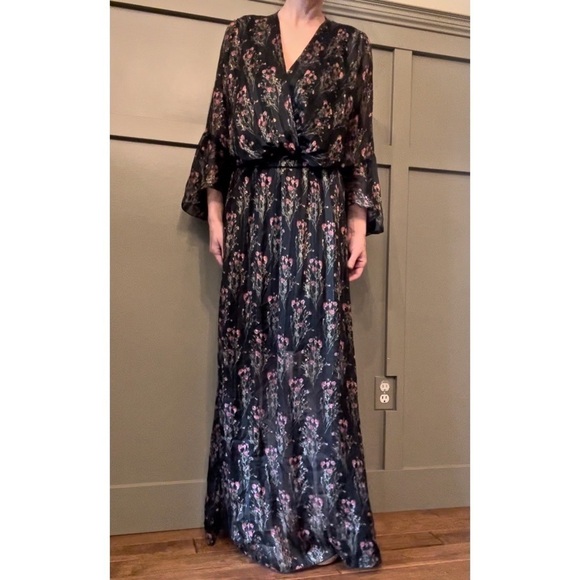 HOLLY & Joey Paris Bell Sleeve Surplice Neck Floral Maxi Dress Sheer Metallic S - Picture 2 of 15
